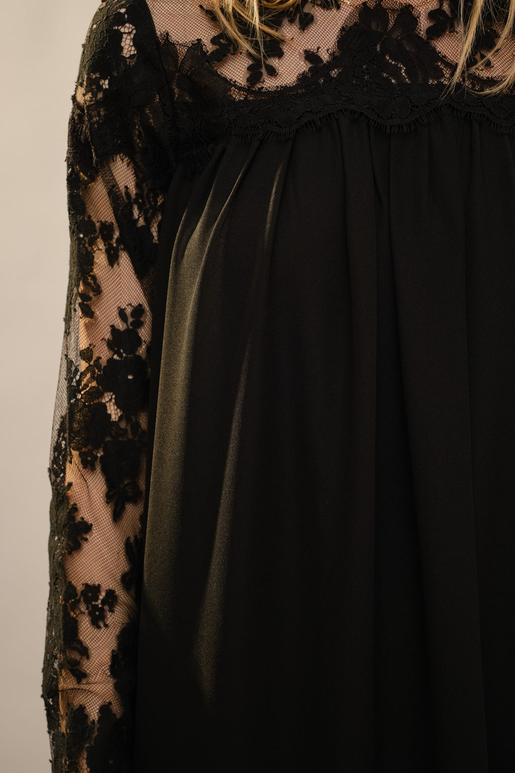 Lace Batwing Sleeve Maxi Dress