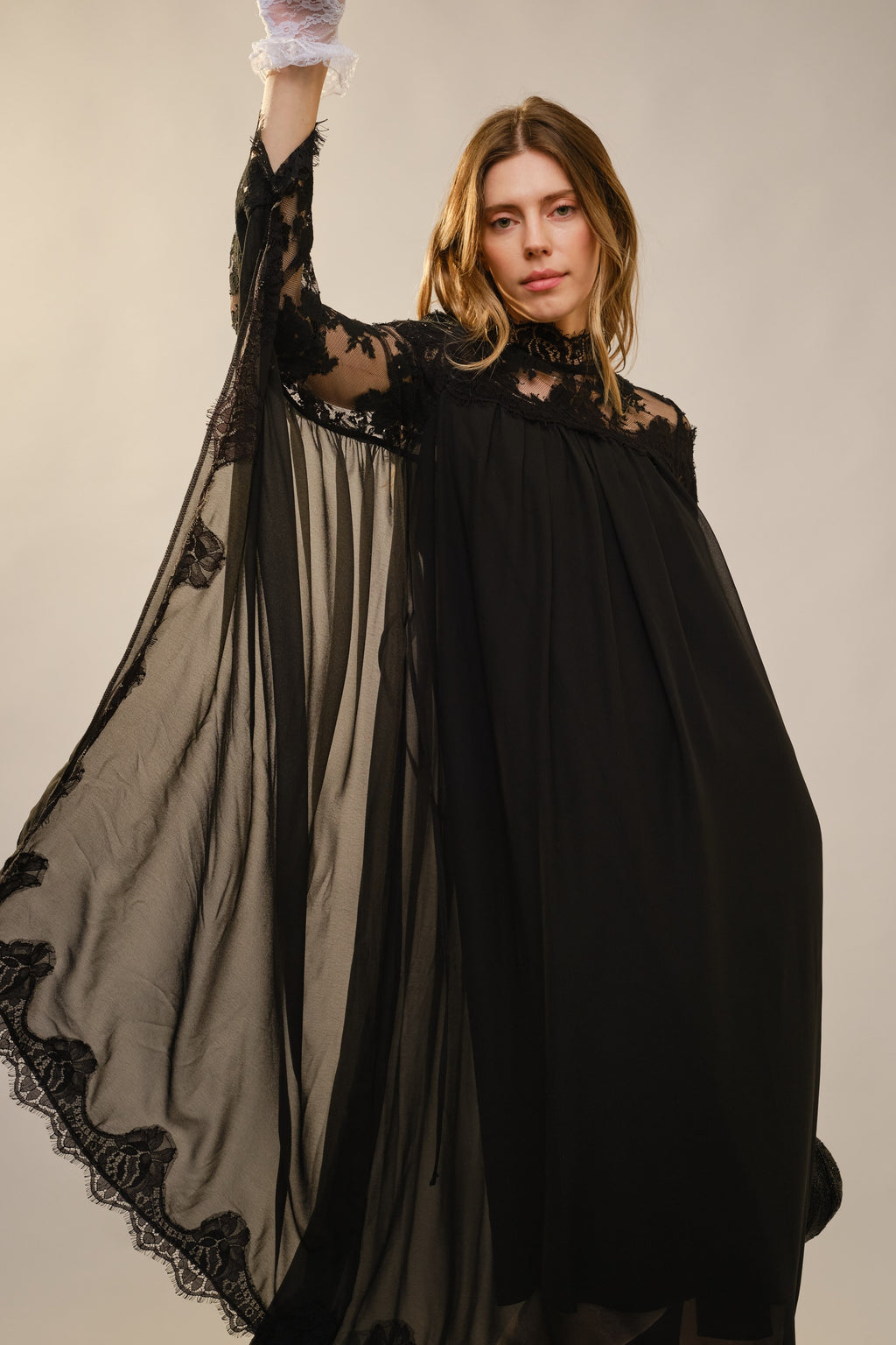 Lace Batwing Sleeve Maxi Dress